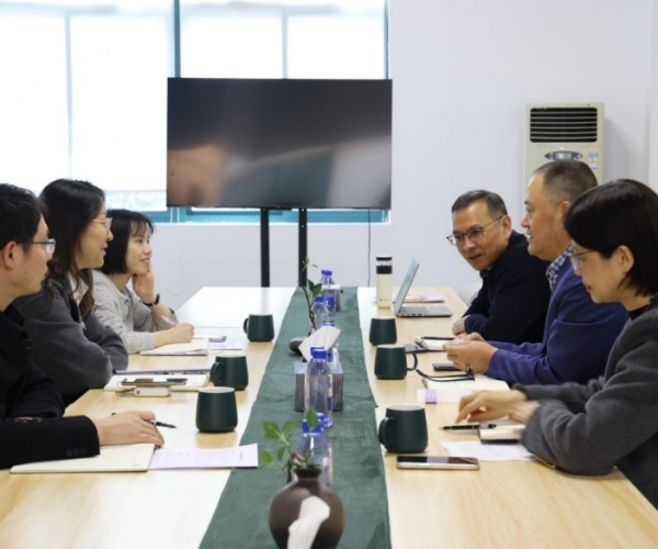 ���й�����ʵ��������ͬ��ı��չ