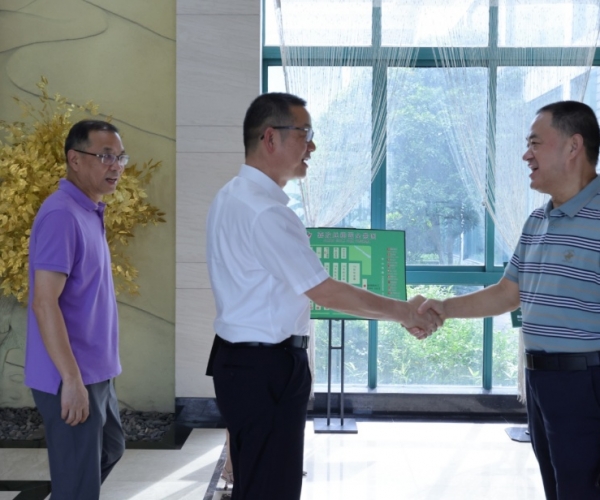 ������������ί�������������һ�й��ٵ���